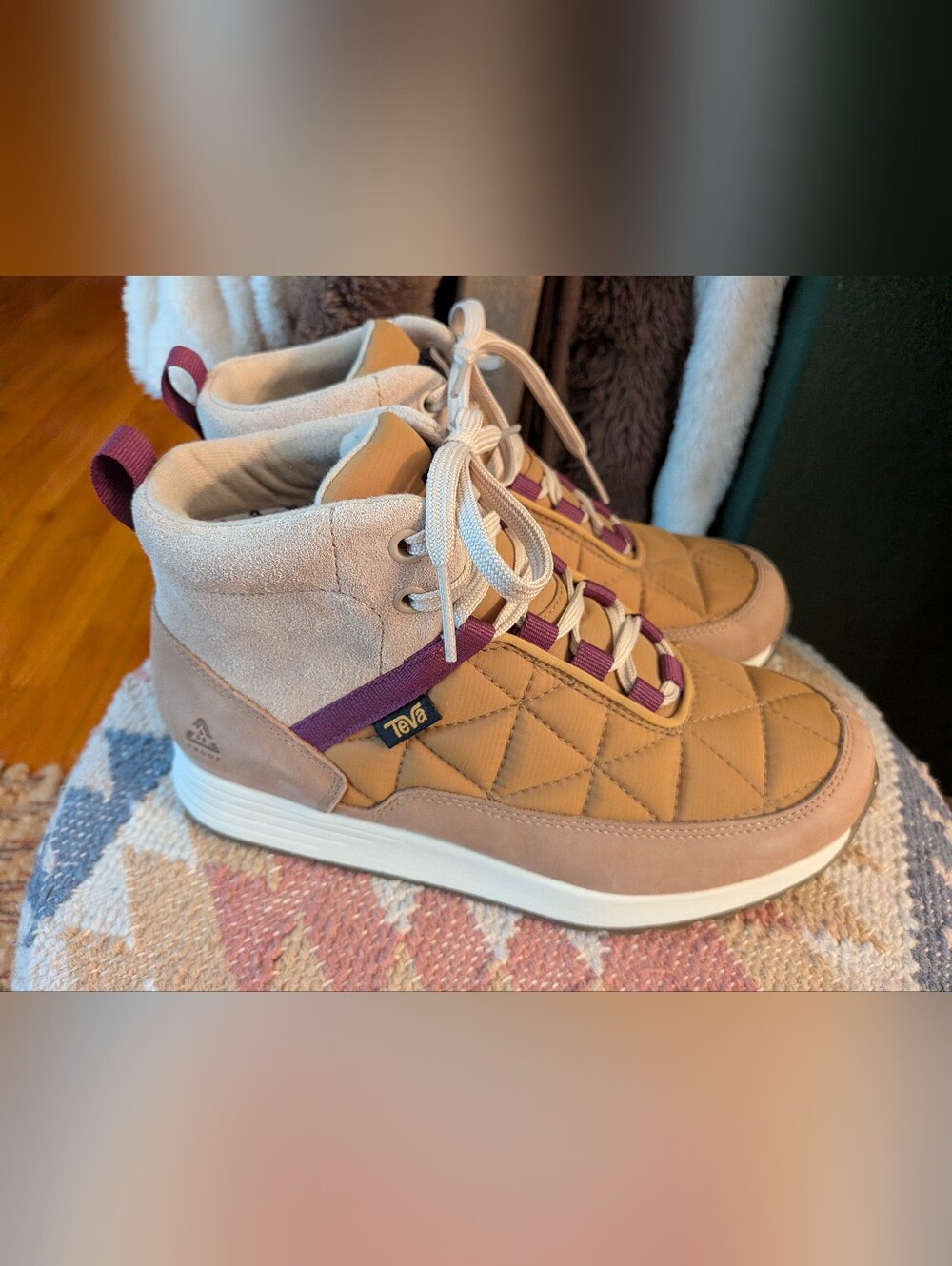 Teva Women's ReEmber Commute Boots Size 8